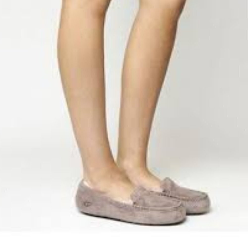 UGG Ansley Women Shoes Size 8